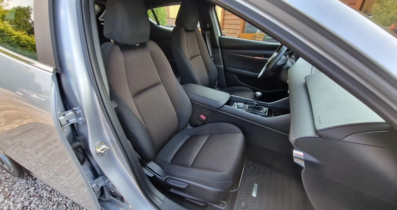 Mazda 3 cena 73900 przebieg: 59000, rok produkcji 2019 z Pakość małe 436